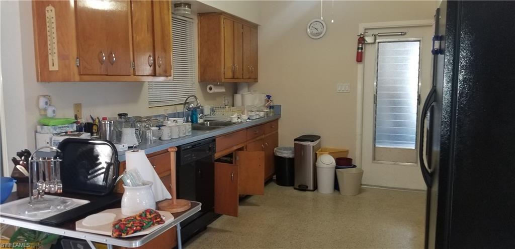5530 Seville Road Fort Myers, FL 33919 - Photo 8 of 19