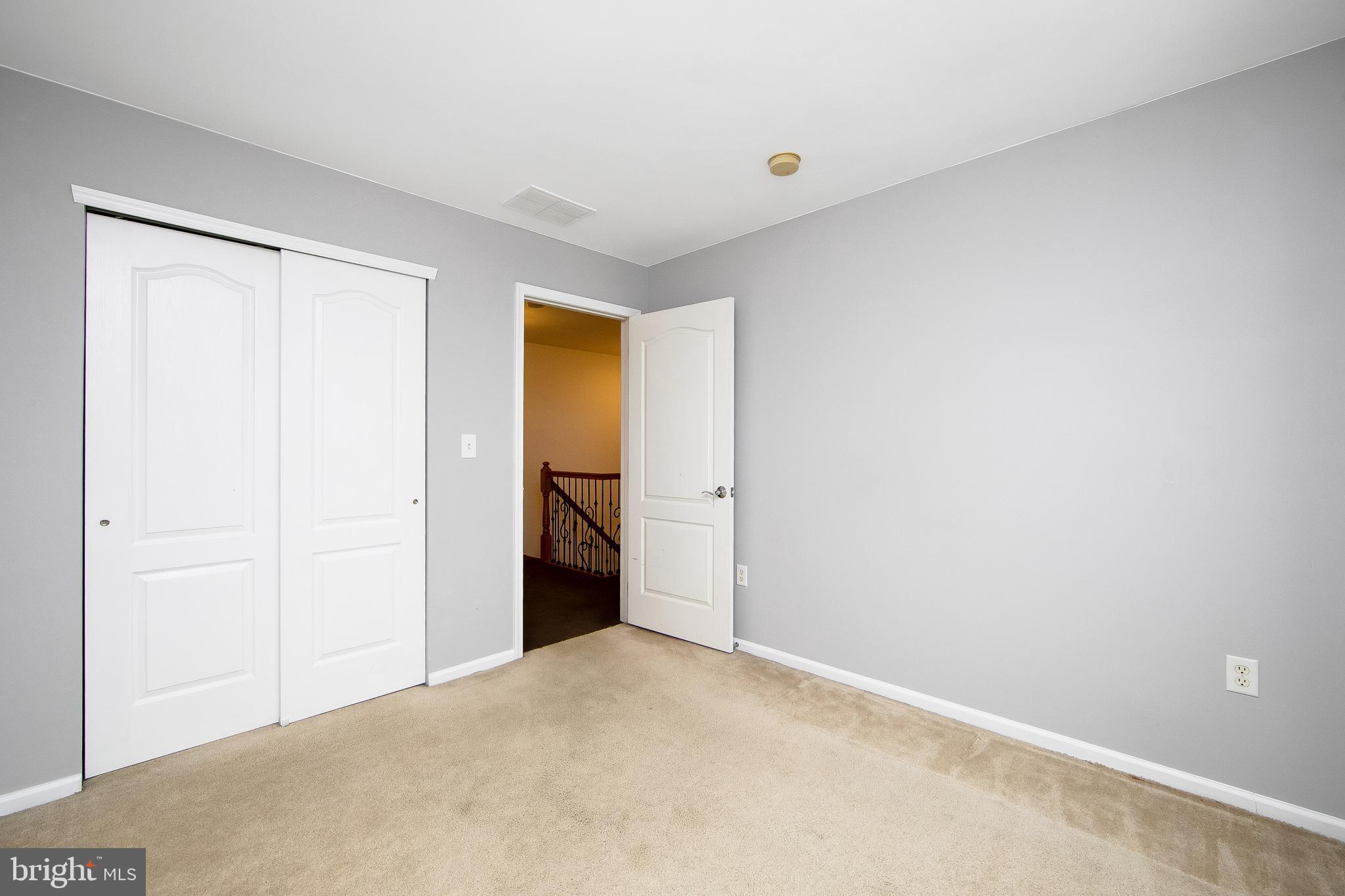 1033 Moore Road Thorofare, NJ 08086 - Photo 29 of 44