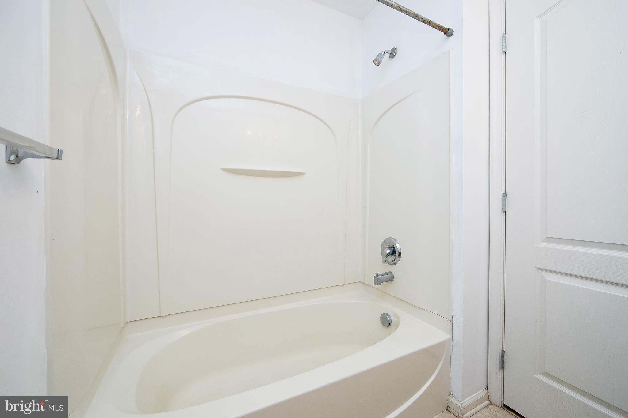 1033 Moore Road Thorofare, NJ 08086 - Photo 34 of 44