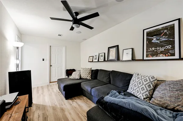 $1,850 | 9702 Oriole Drive, Austin, TX 78753
