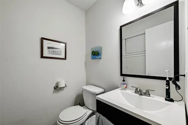 $1,850 | 9702 Oriole Drive, Austin, TX 78753