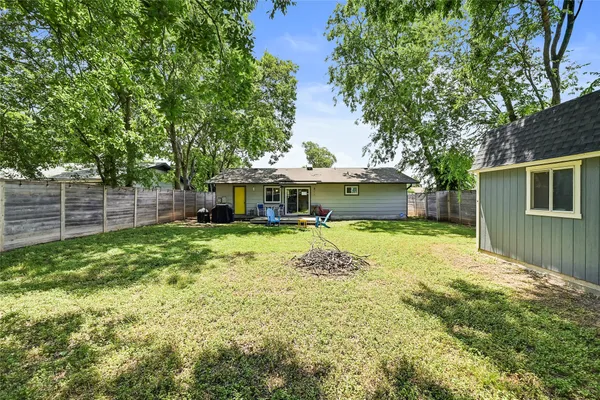 $1,850 | 9702 Oriole Drive, Austin, TX 78753