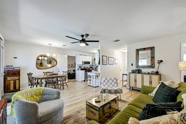 $1,850 | 9702 Oriole Drive, Austin, TX 78753