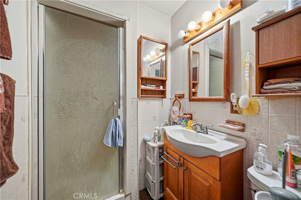 2731 West Victoria Street Rialto, CA 92376 - Photo 28 of 42