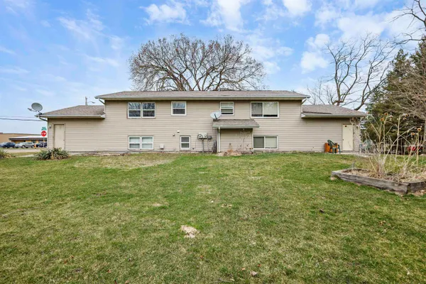 $380,000 | 1515-1517 West State Street, Janesville, WI 53546
