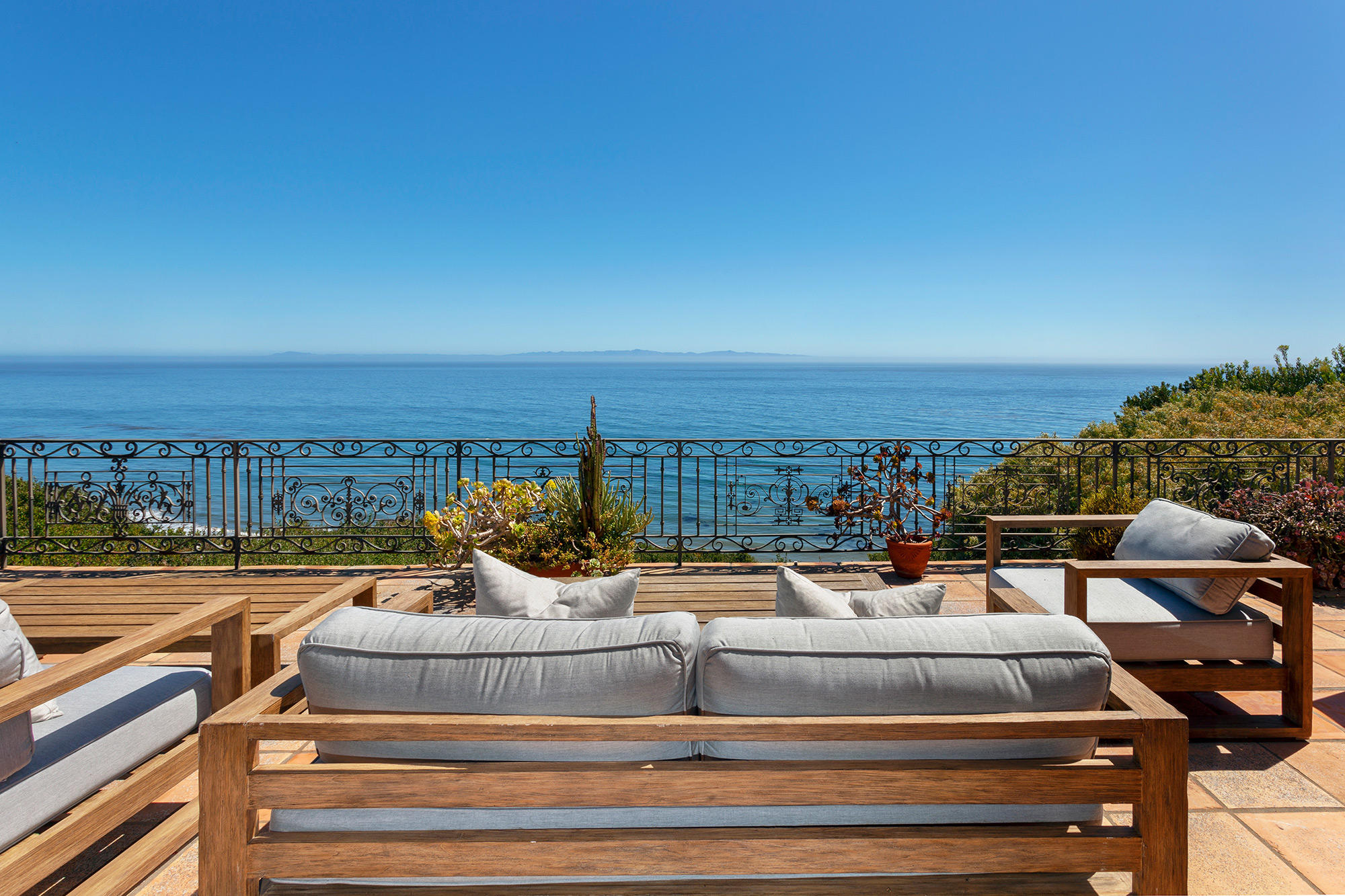 4045 Bajada Lane Santa Barbara, CA 93110 - Photo 13 of 32 a view of swimming pool with seating space
