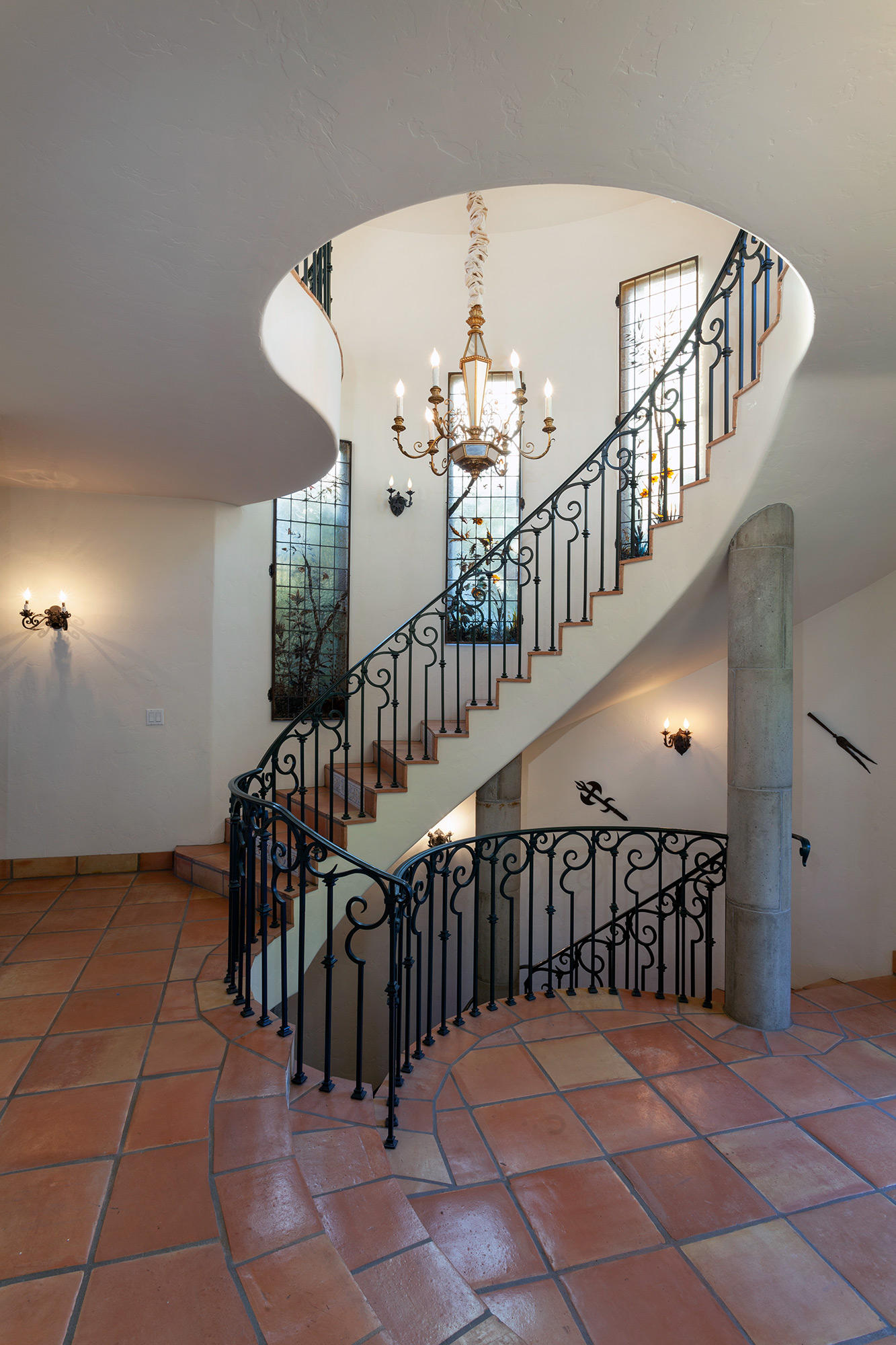 4045 Bajada Lane Santa Barbara, CA 93110 - Photo 15 of 32 a view of entryway and hall with a front door