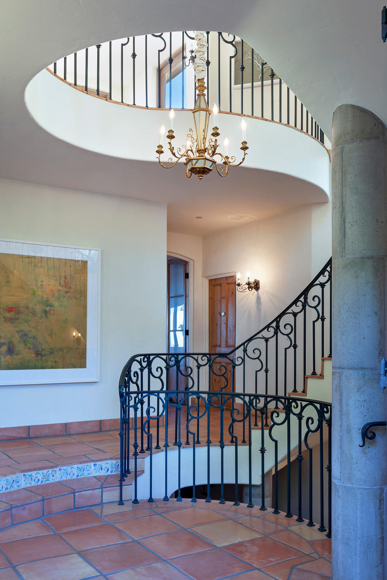 4045 Bajada Lane Santa Barbara, CA 93110 - Photo 4 of 32 a view of hall way with furniture