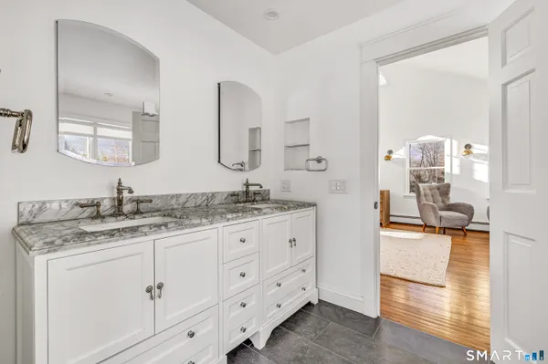 $2,000,000 | 7 Birch Hill Road, Weston, CT 06883