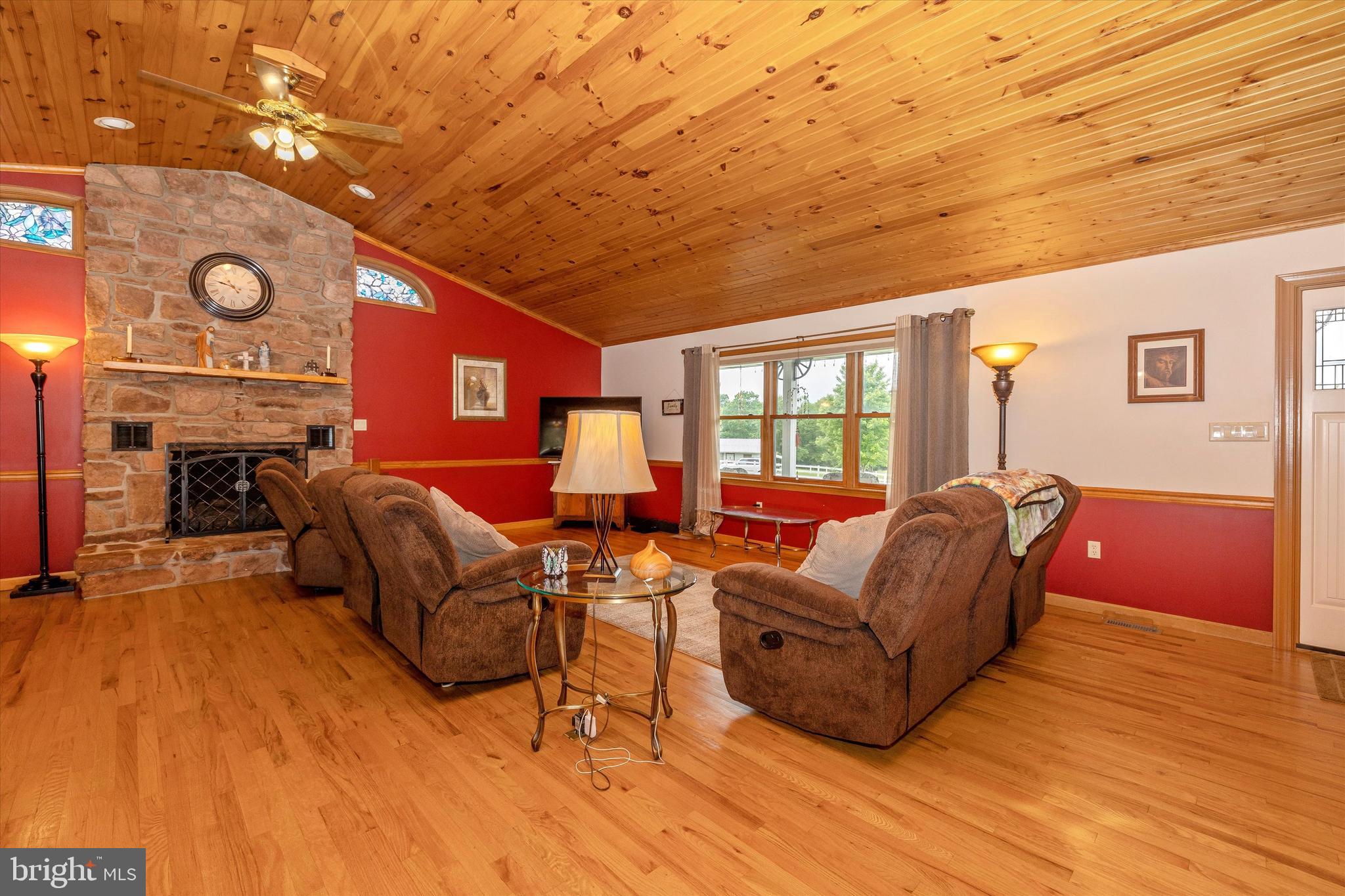 9506 Rocky Ridge Road Rocky Ridge, MD 21778 - Photo 15 of 83 Great Room