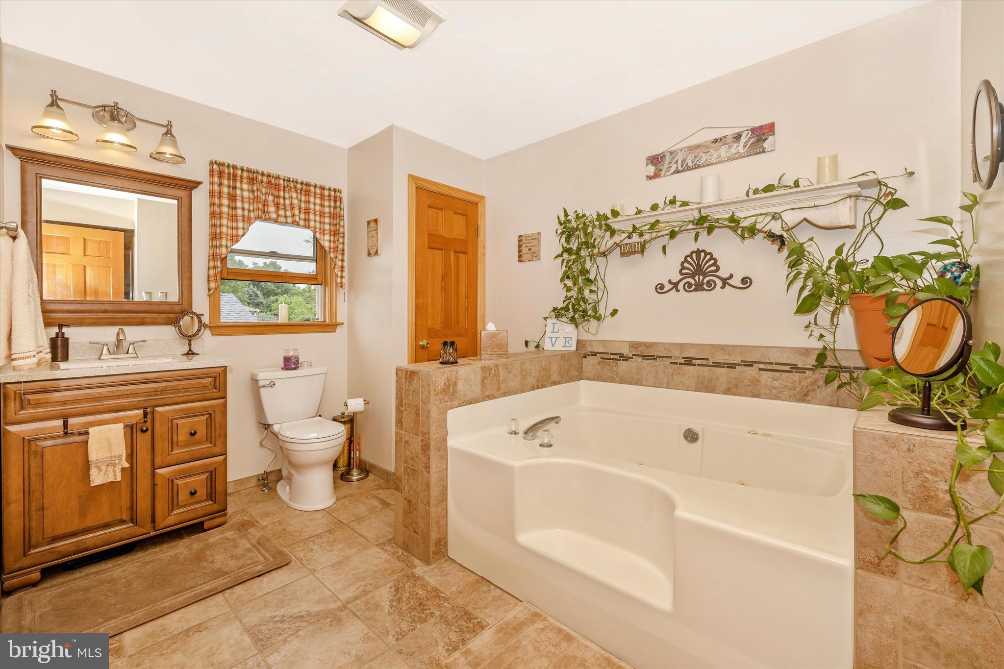 9506 Rocky Ridge Road Rocky Ridge, MD 21778 - Photo 31 of 83 Primary Bath