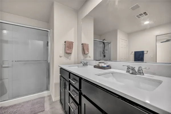 $2,700 | 10283 Massachusetts Lane, Las Vegas, NV 89141