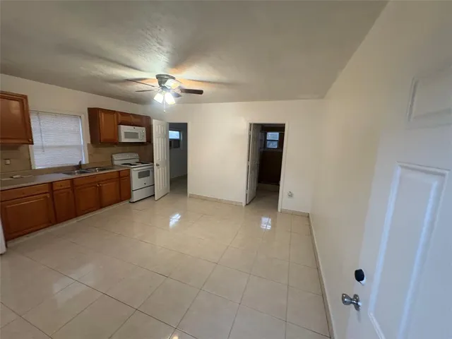 $1,200 | 701 North J Street, Unit C, Lake Worth Beach, FL 33460