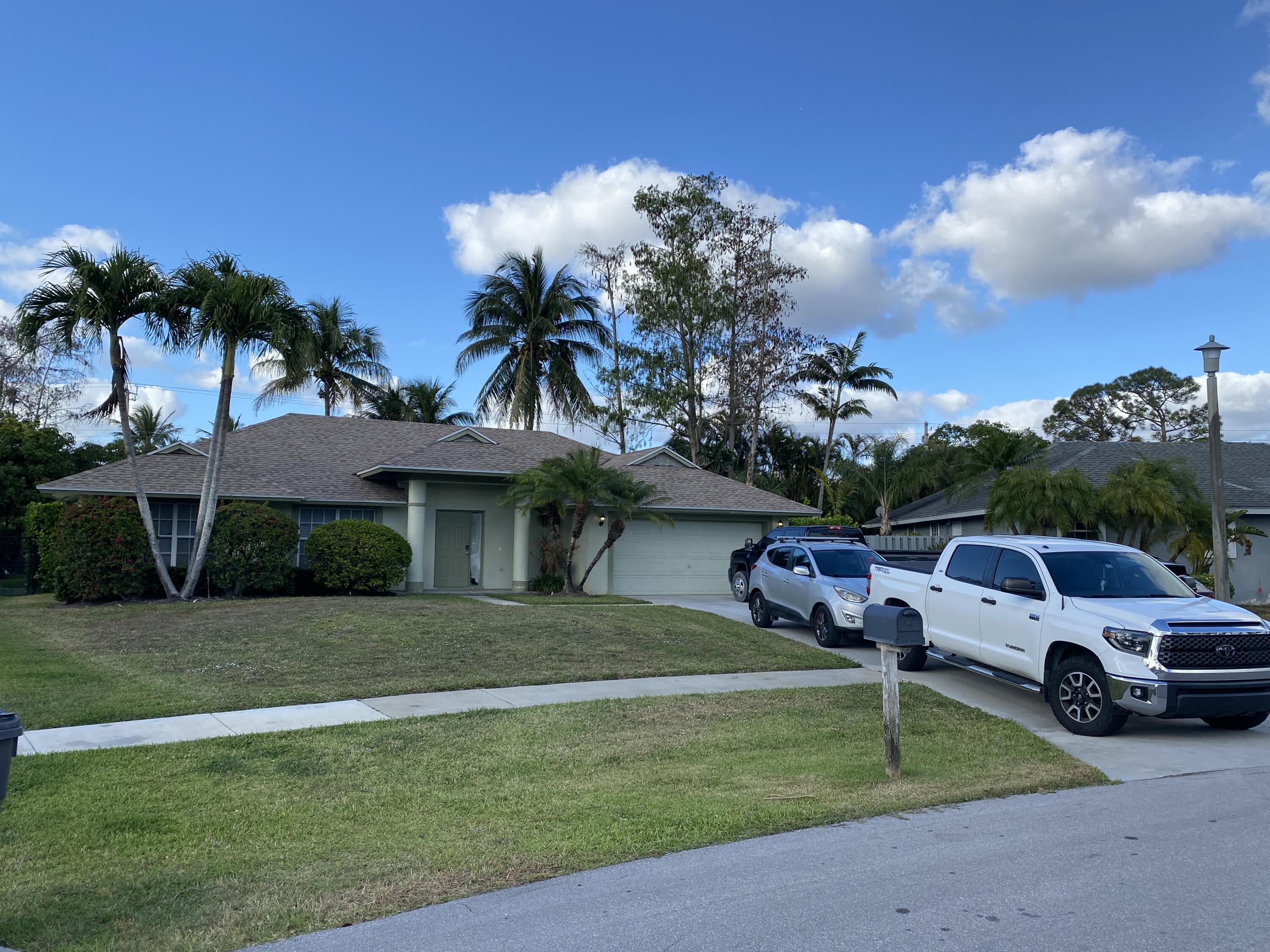 1094 Raintree Lane Wellington, FL 33414 - Photo 2 of 29 IMG_9446