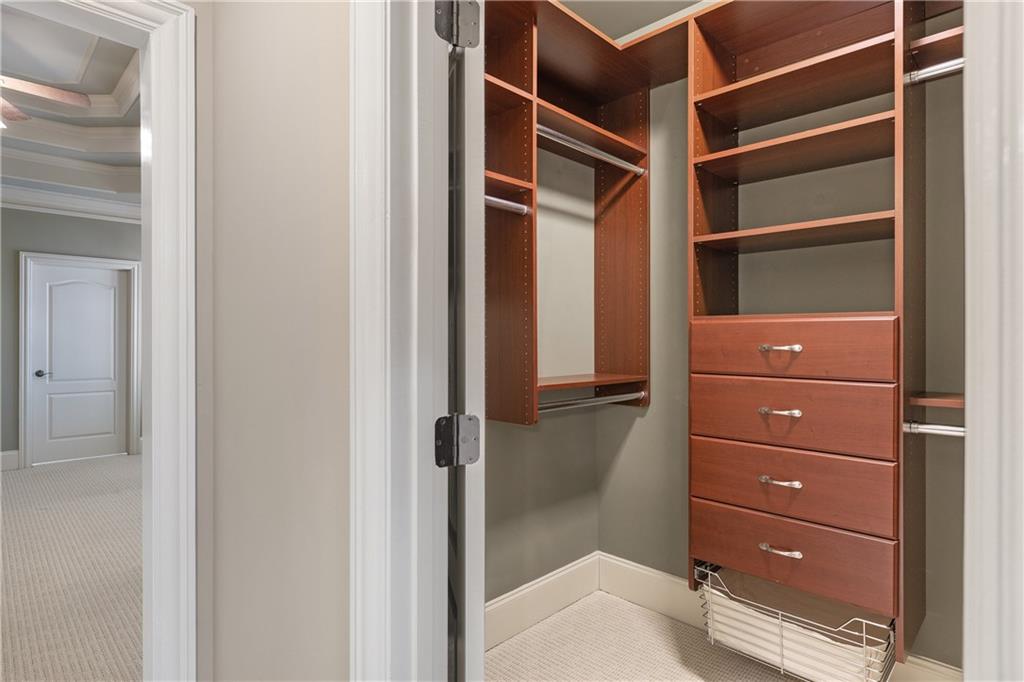 5300 Hill Road Acworth, GA 30101 - Photo 41 of 100 a view of walk in closet