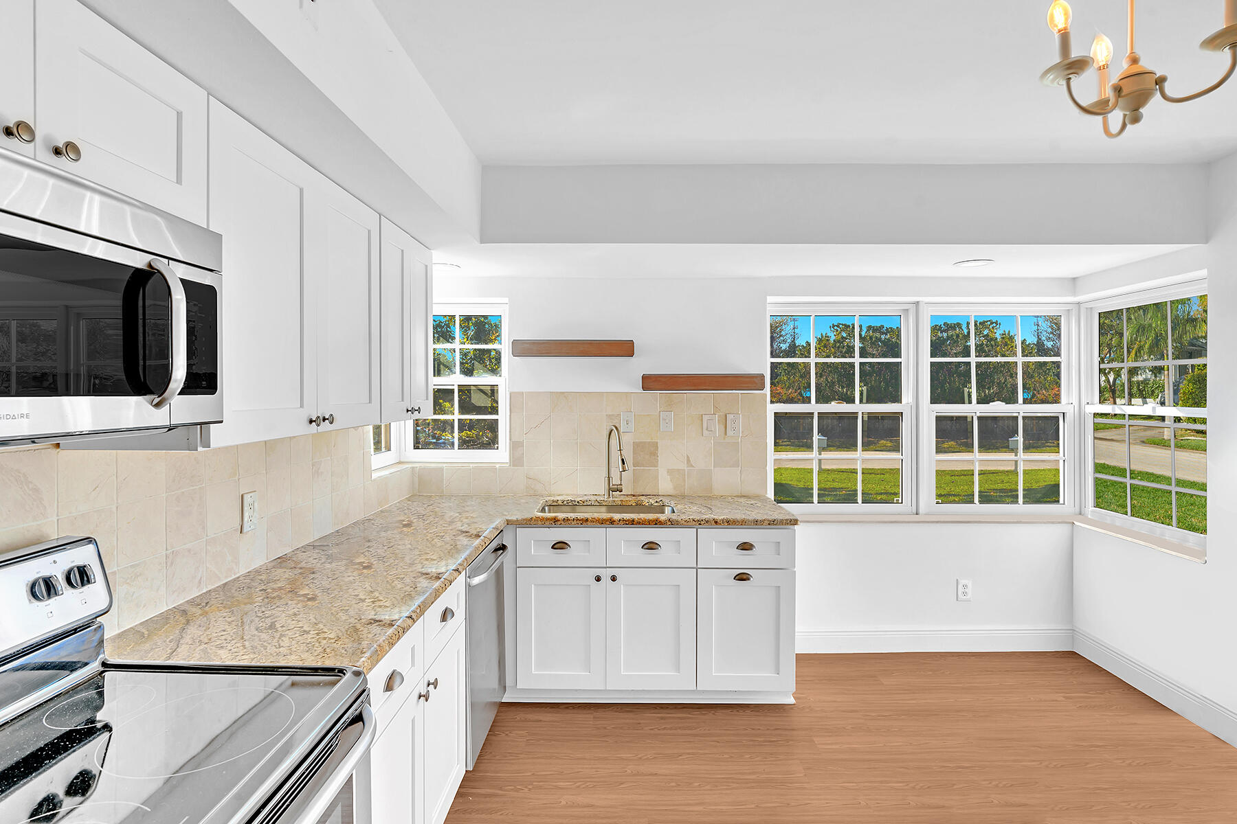 301 Gulfstream Drive Delray Beach, FL 33444 - Photo 12 of 56 DSC00056