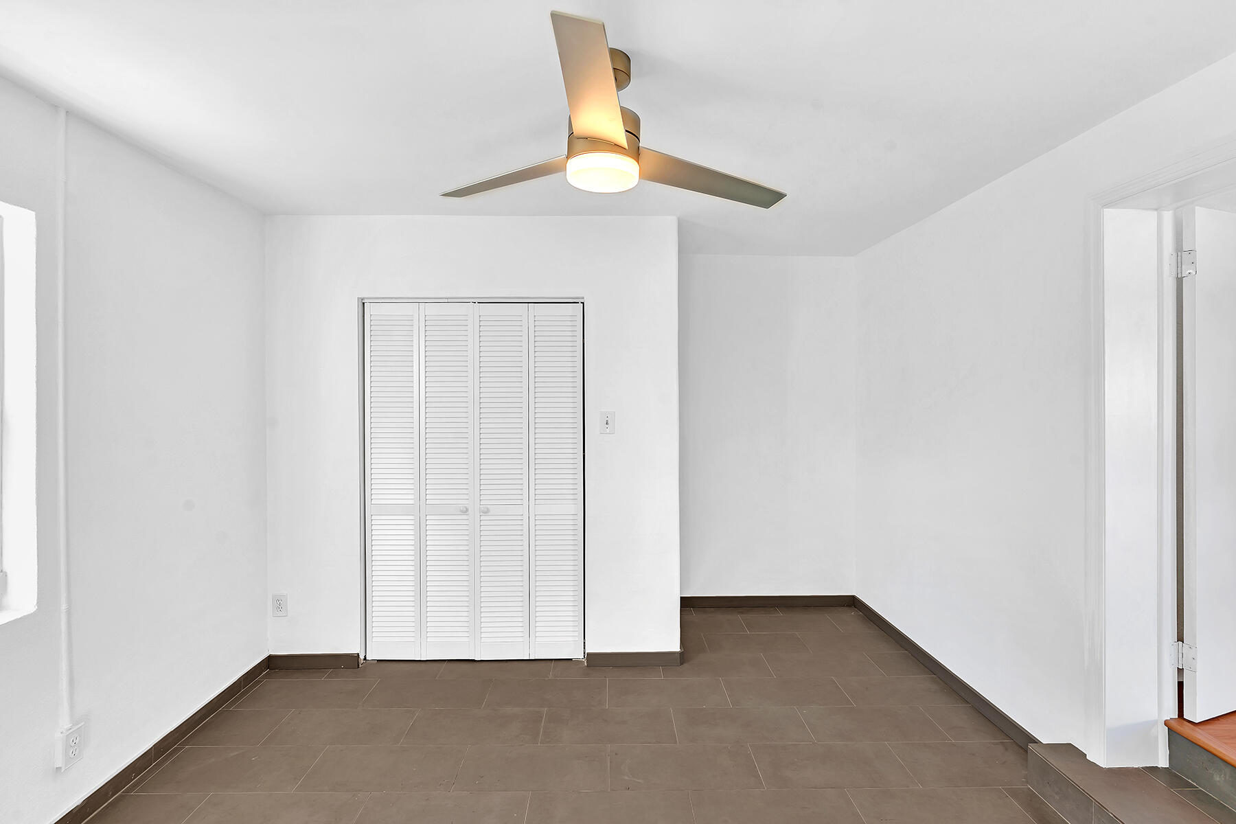 301 Gulfstream Drive Delray Beach, FL 33444 - Photo 48 of 56 DSC00231