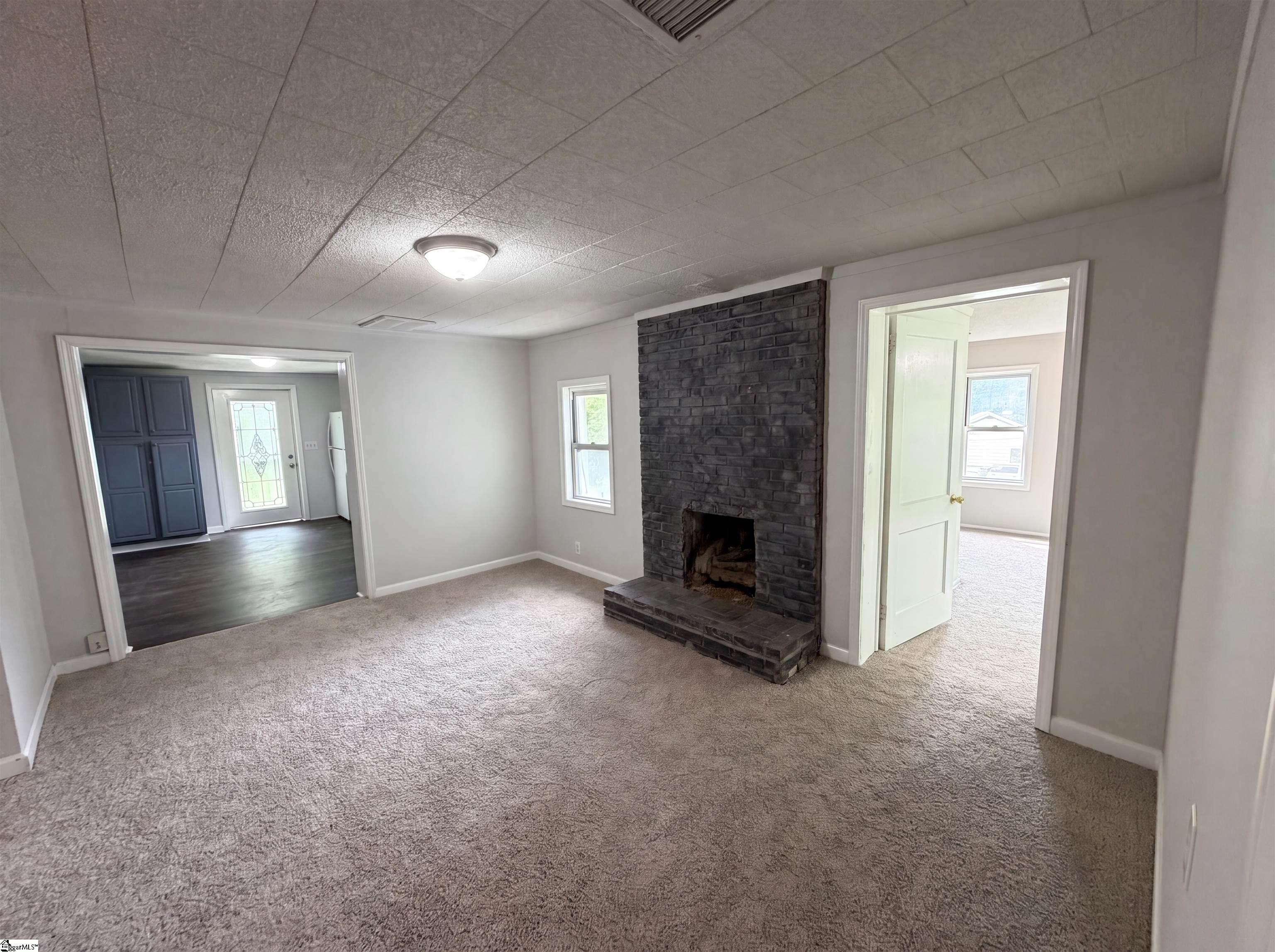 237 Geddis Road Inman, SC 29349 - Photo 3 of 19