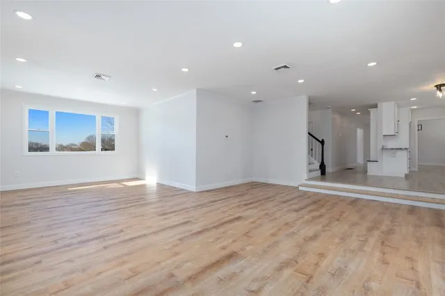 $1,279,900 | 36 Kinnicutt Avenue, Warren, RI 02885