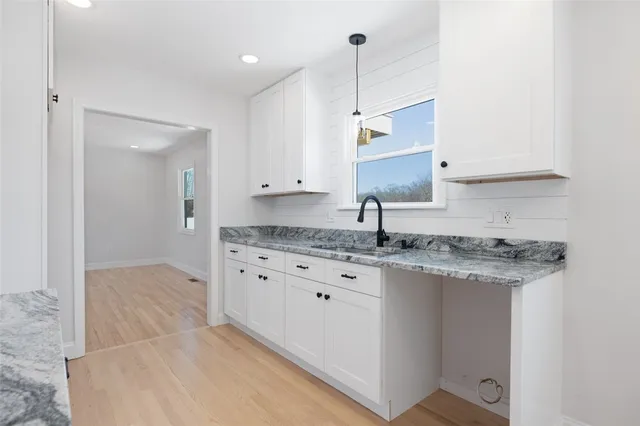 $1,279,900 | 36 Kinnicutt Avenue, Warren, RI 02885