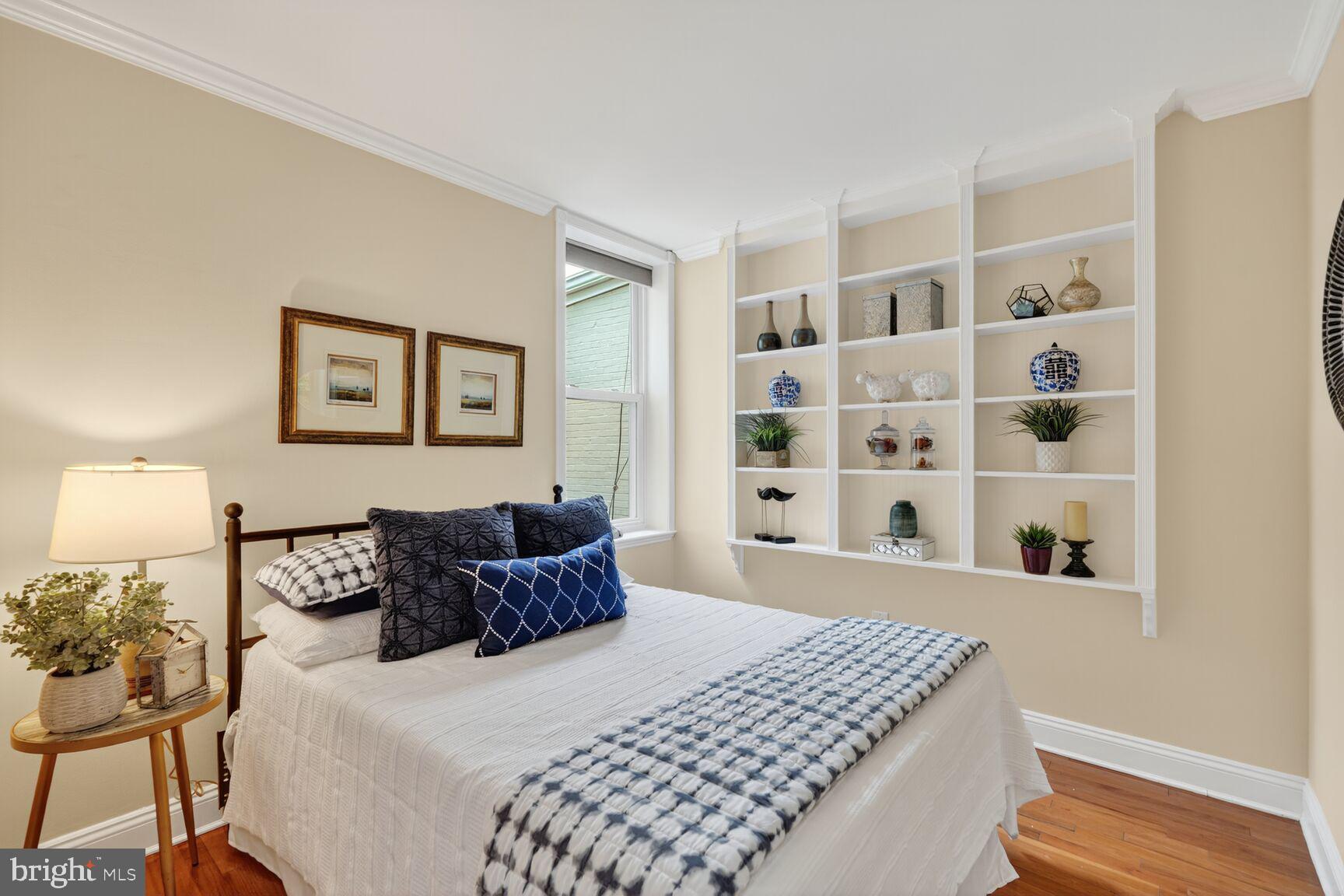 1410 C Street Southeast Washington, DC 20003 - Photo 12 of 19 Second bedroom with built-ins