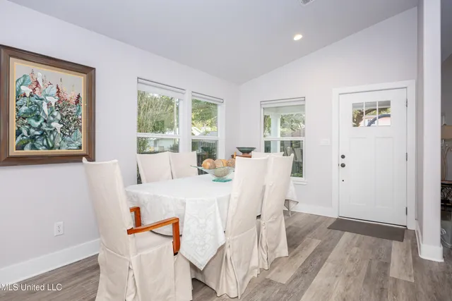 $999,997 | 703 Mosley Street, Ocean Springs, MS 39564