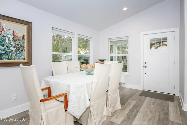 $999,997 | 703 Mosley Street, Ocean Springs, MS 39564