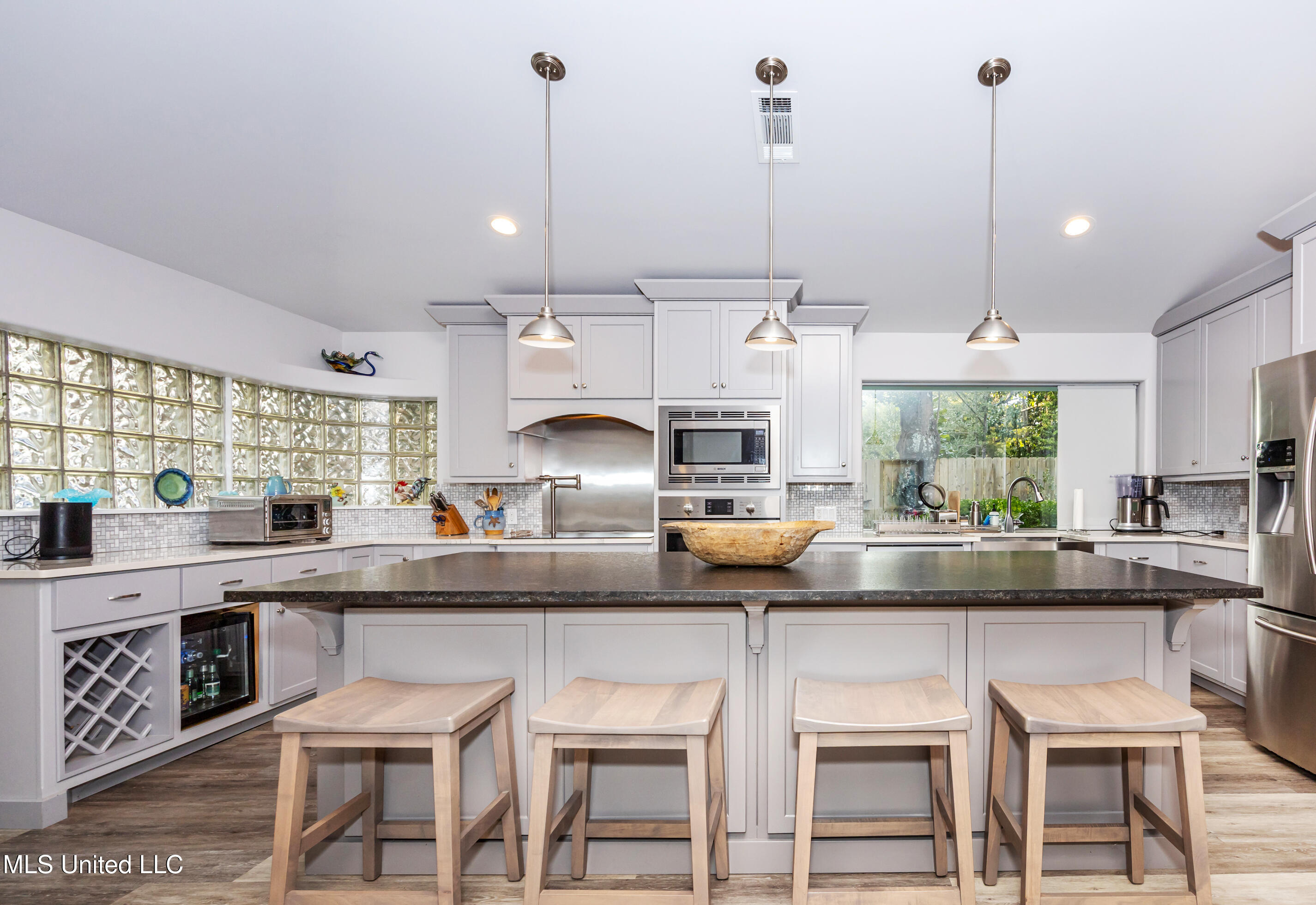 703 Mosley Street Ocean Springs, MS 39564 - Photo 24 of 82 IMG_0701