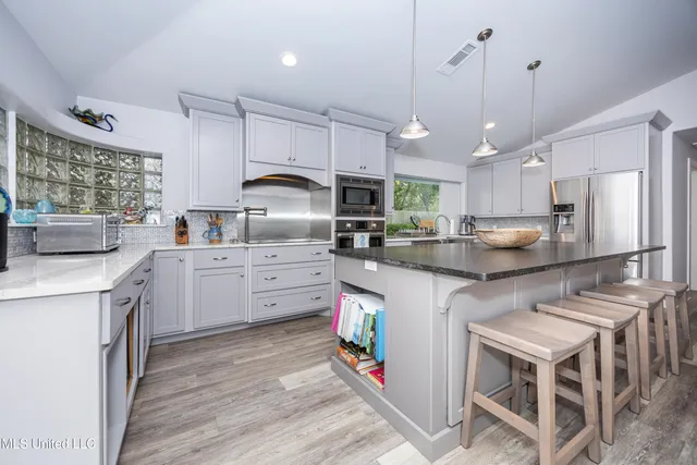 $999,997 | 703 Mosley Street, Ocean Springs, MS 39564