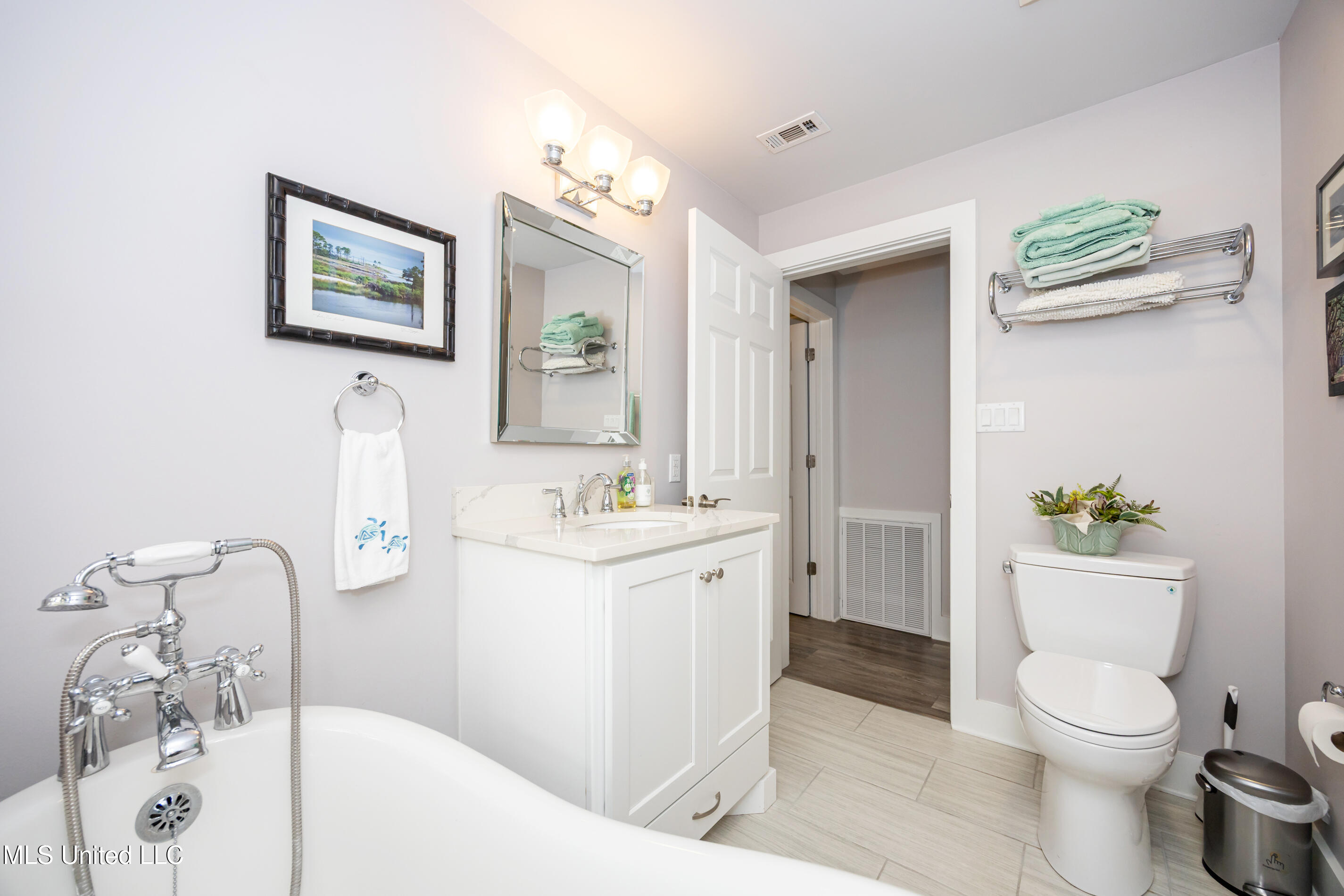 703 Mosley Street Ocean Springs, MS 39564 - Photo 33 of 82 IMG_0717