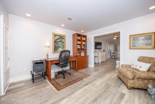 $999,997 | 703 Mosley Street, Ocean Springs, MS 39564