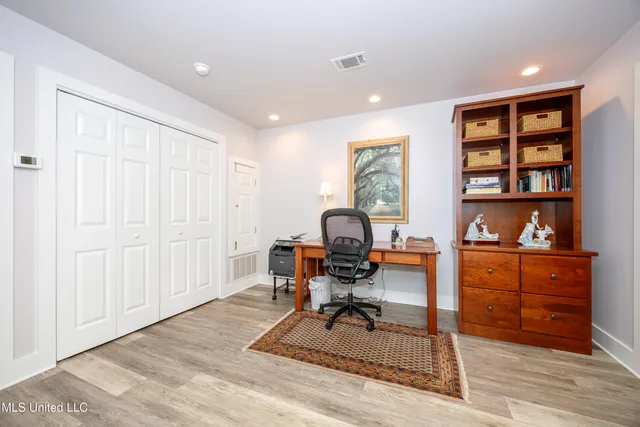 $999,997 | 703 Mosley Street, Ocean Springs, MS 39564