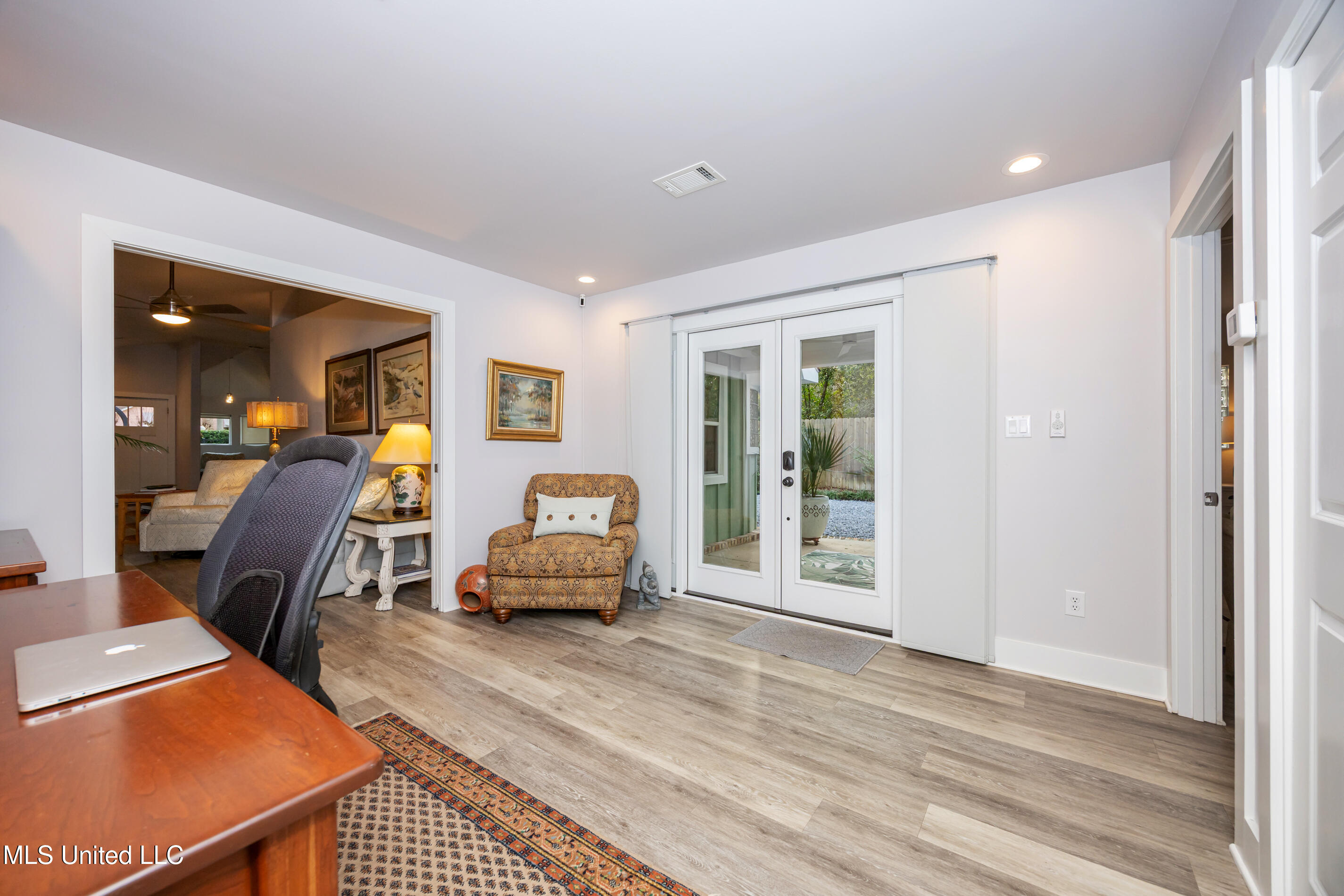 703 Mosley Street Ocean Springs, MS 39564 - Photo 45 of 82 IMG_0747