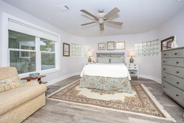 $999,997 | 703 Mosley Street, Ocean Springs, MS 39564