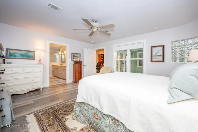 $999,997 | 703 Mosley Street, Ocean Springs, MS 39564