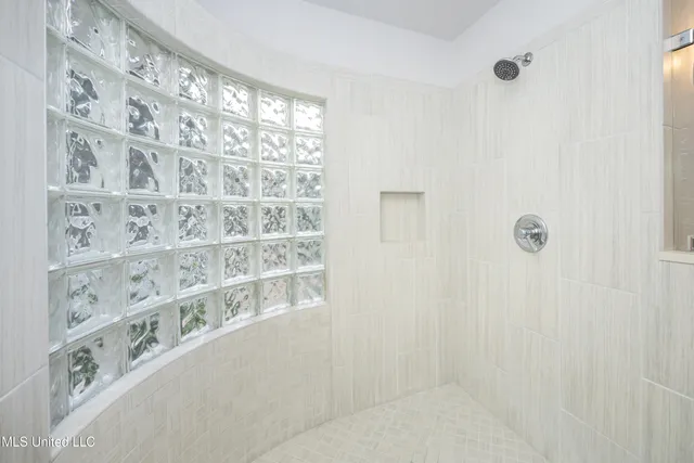 $999,997 | 703 Mosley Street, Ocean Springs, MS 39564