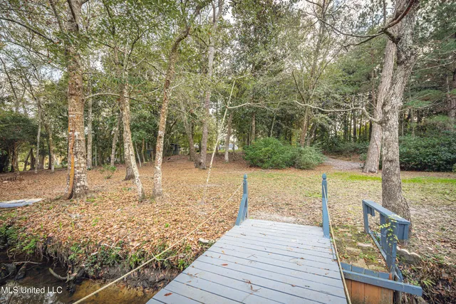 $999,997 | 703 Mosley Street, Ocean Springs, MS 39564