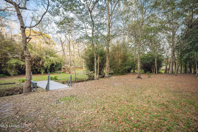 $999,997 | 703 Mosley Street, Ocean Springs, MS 39564