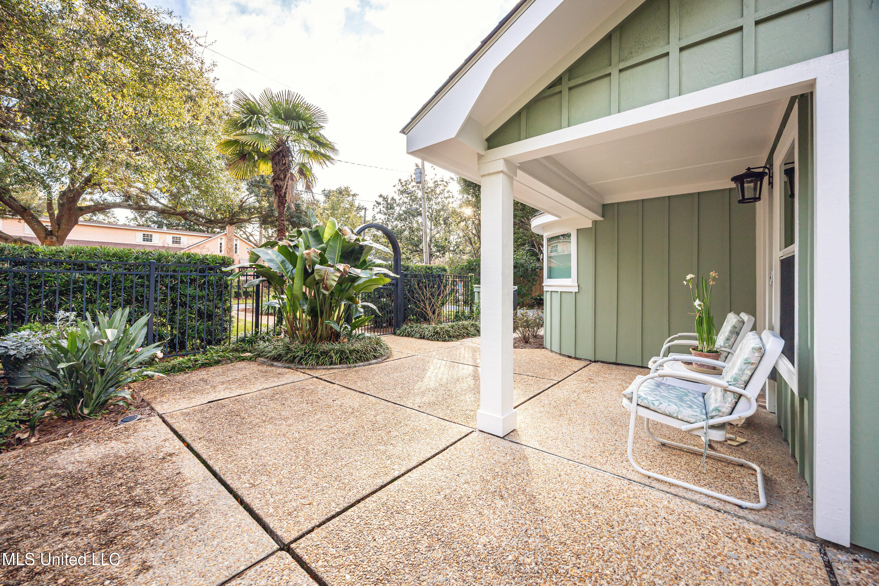 703 Mosley Street Ocean Springs, MS 39564 - Photo 8 of 82 IMG_0615