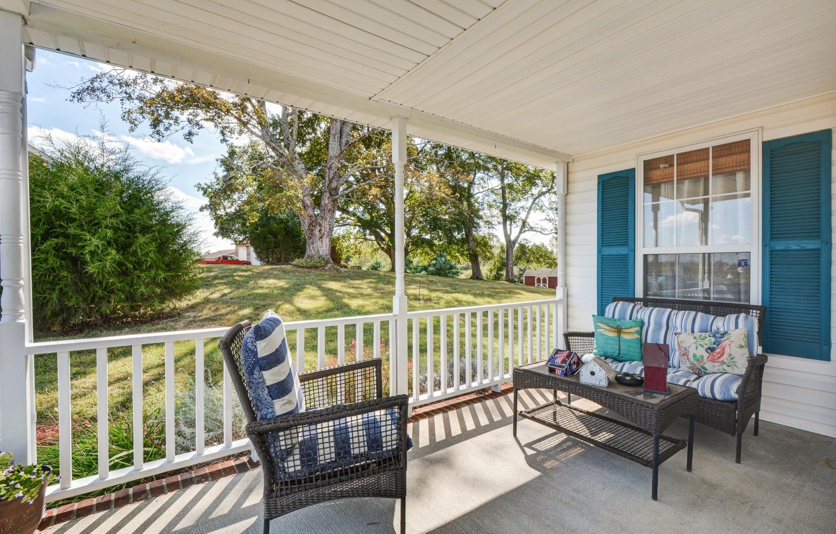 1202 Chapmansboro Road Chapmansboro, TN 37035 - Photo 2 of 30 Gallery Image 2