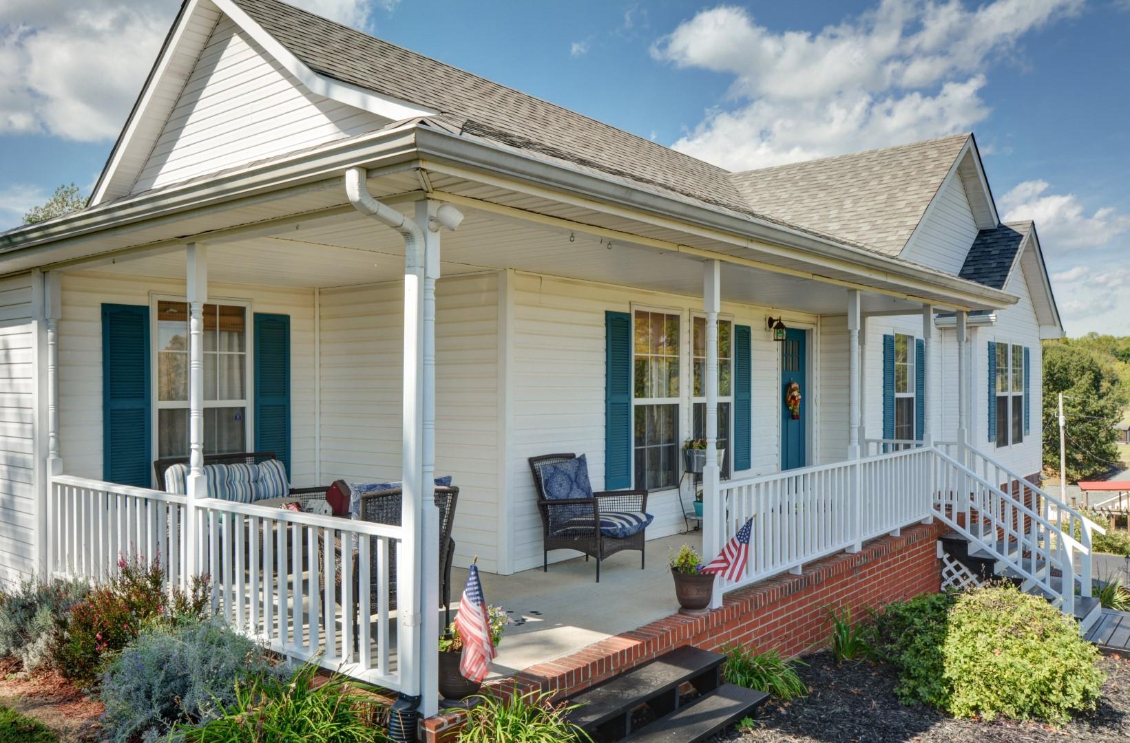 1202 Chapmansboro Road Chapmansboro, TN 37035 - Photo 3 of 30 Gallery Image 3