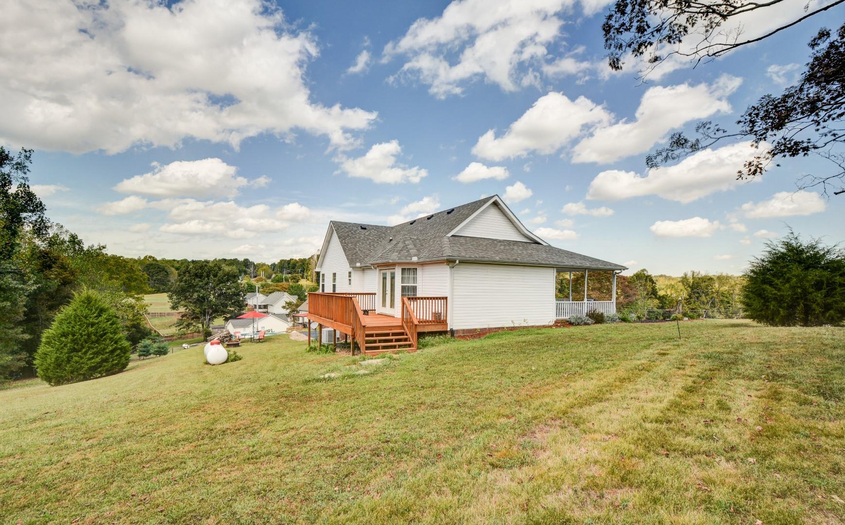 1202 Chapmansboro Road Chapmansboro, TN 37035 - Photo 7 of 30 Gallery Image 7