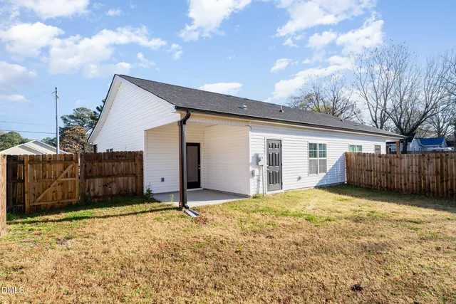 $239,900 | 903 West Anderson Street, Unit 1/2, Selma, NC 27576