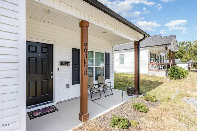 $239,900 | 903 West Anderson Street, Unit 1/2, Selma, NC 27576