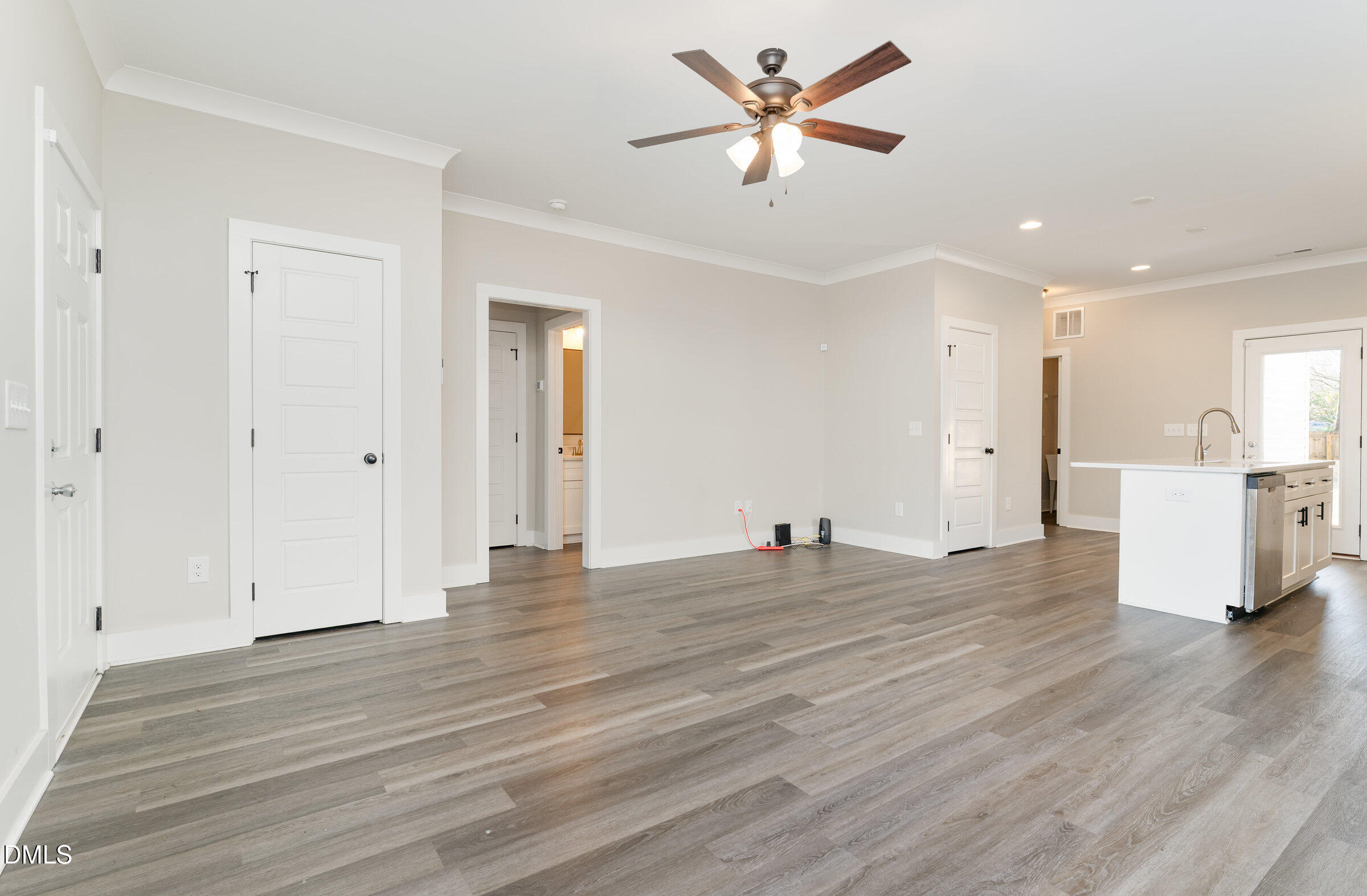 903 West Anderson Street, Unit 1/2 Selma, NC 27576 - Photo 9 of 36 007_dsc01486-edit_832