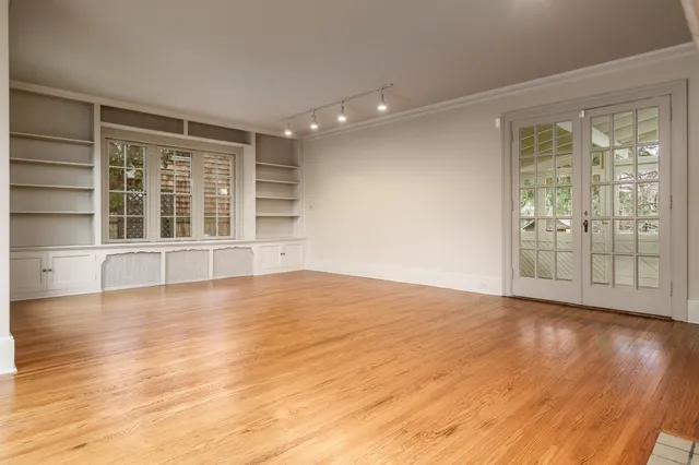 $375,000 | 2326 Clinton Place, Rockford, IL 61103