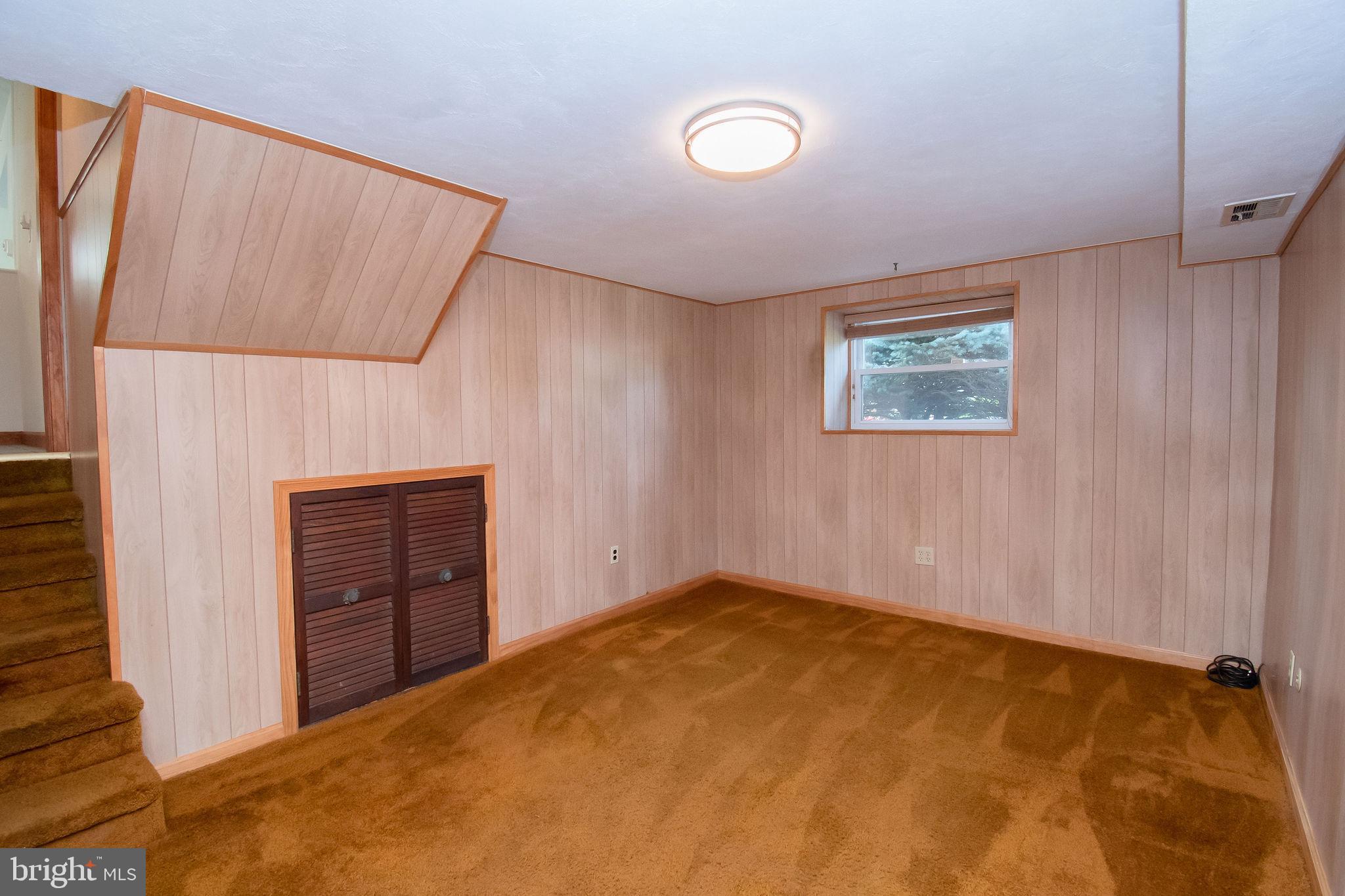 1235 Tulip Road Warminster, PA 18974 - Photo 17 of 39 Gallery Image 17