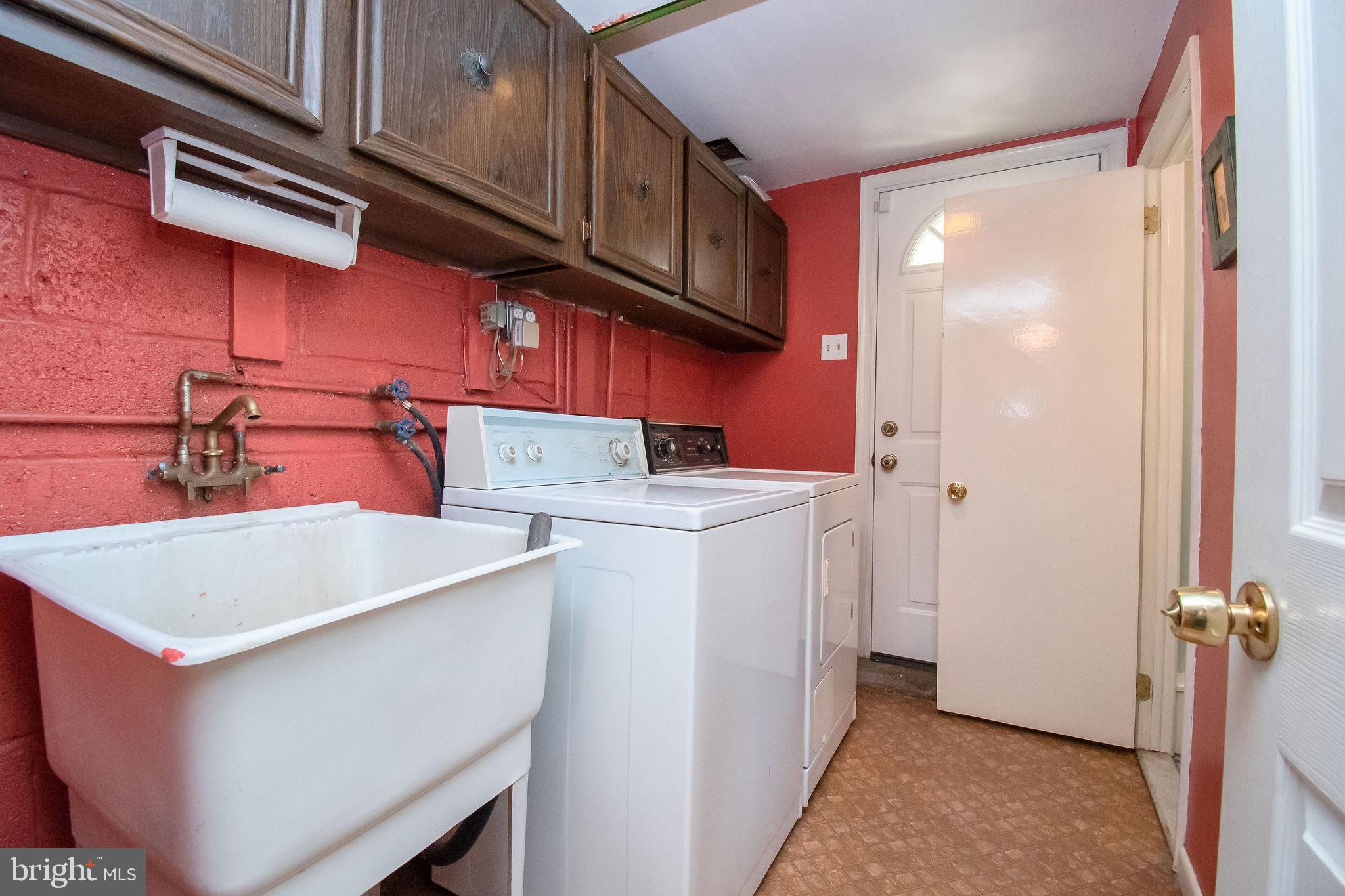 1235 Tulip Road Warminster, PA 18974 - Photo 19 of 39 Gallery Image 19