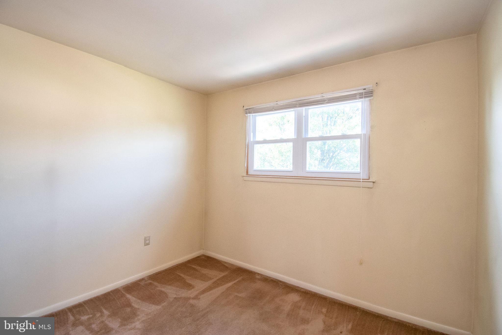 1235 Tulip Road Warminster, PA 18974 - Photo 27 of 39 Gallery Image 27