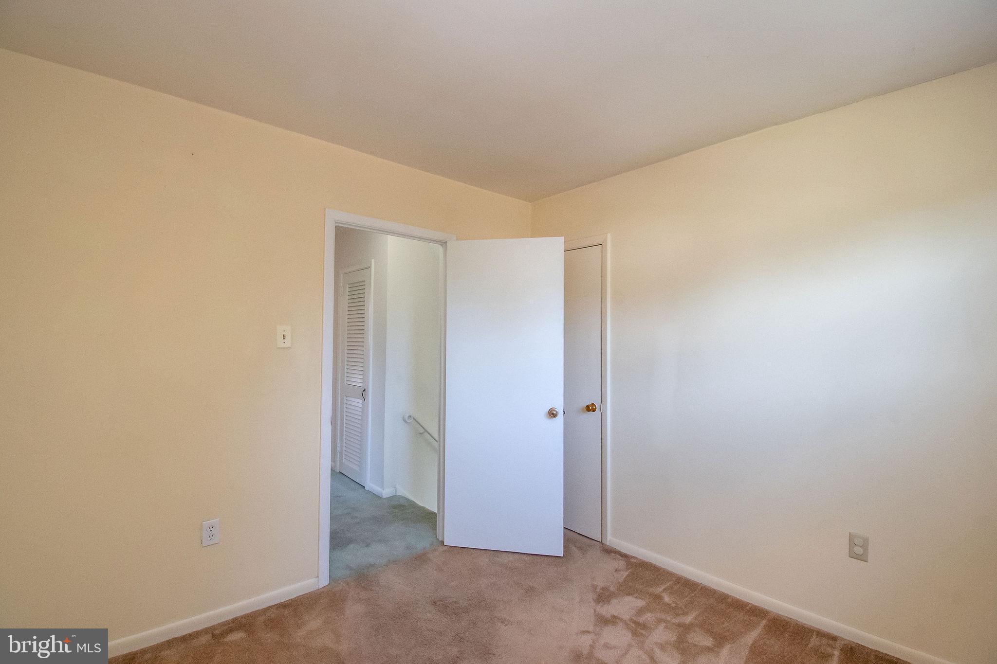 1235 Tulip Road Warminster, PA 18974 - Photo 28 of 39 Gallery Image 28